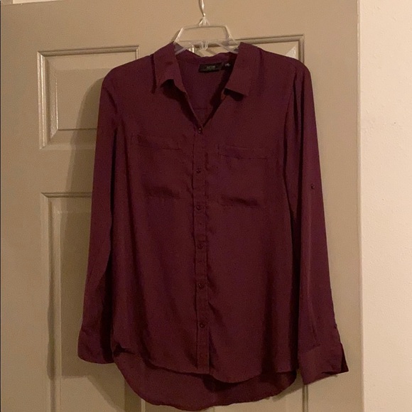 EUC Apt.9 Medium button down top - Picture 1 of 2